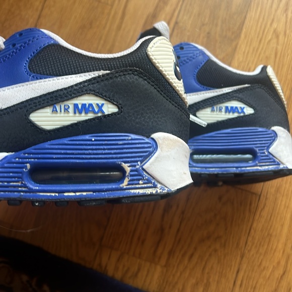 Nike Airmax sneakers. Used but in great condition - Picture 3 of 5